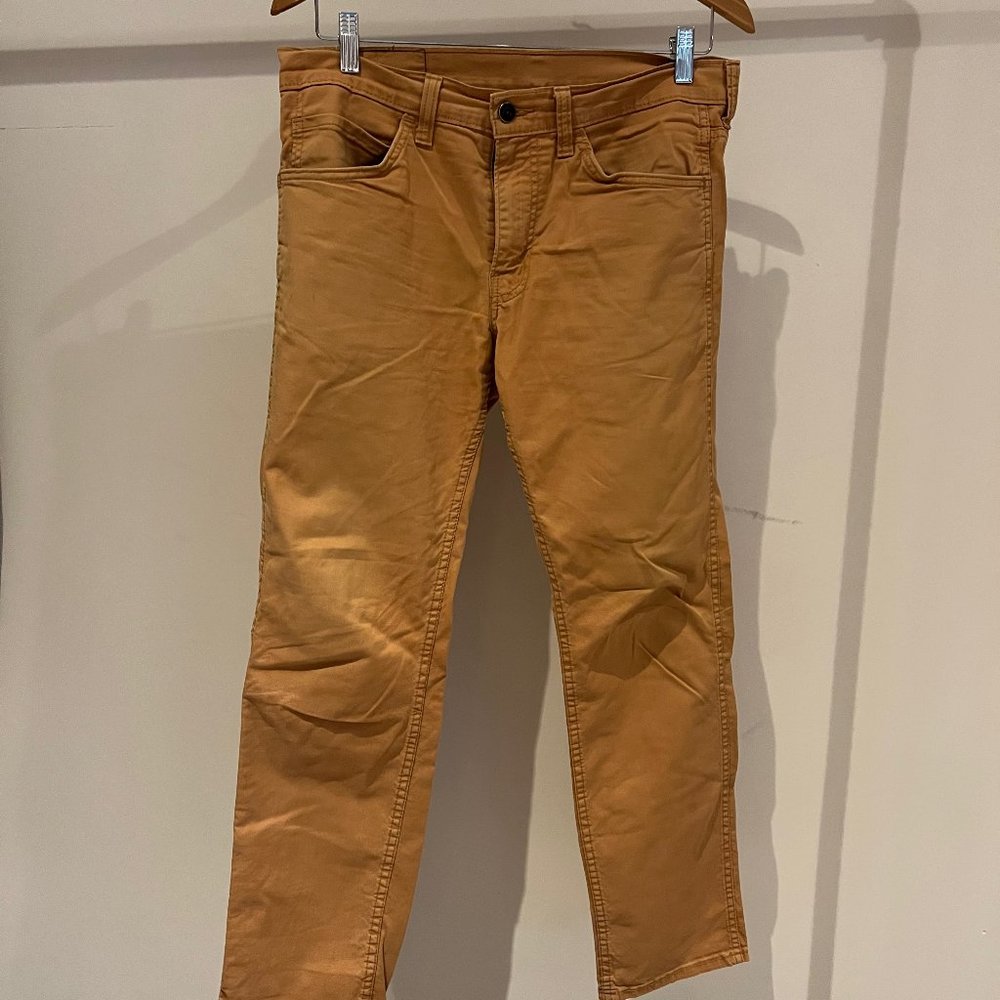 Levis 511 Casual  lightweight pants size 32/30 GUC